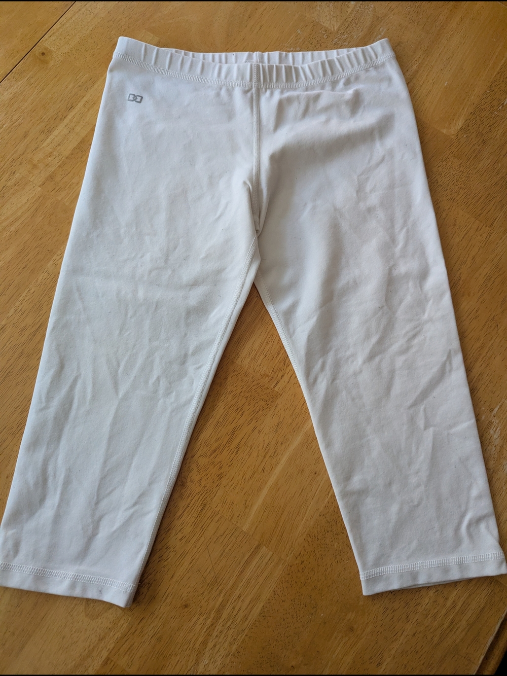 Women's White Capri Leggings with Elastic Waistband
